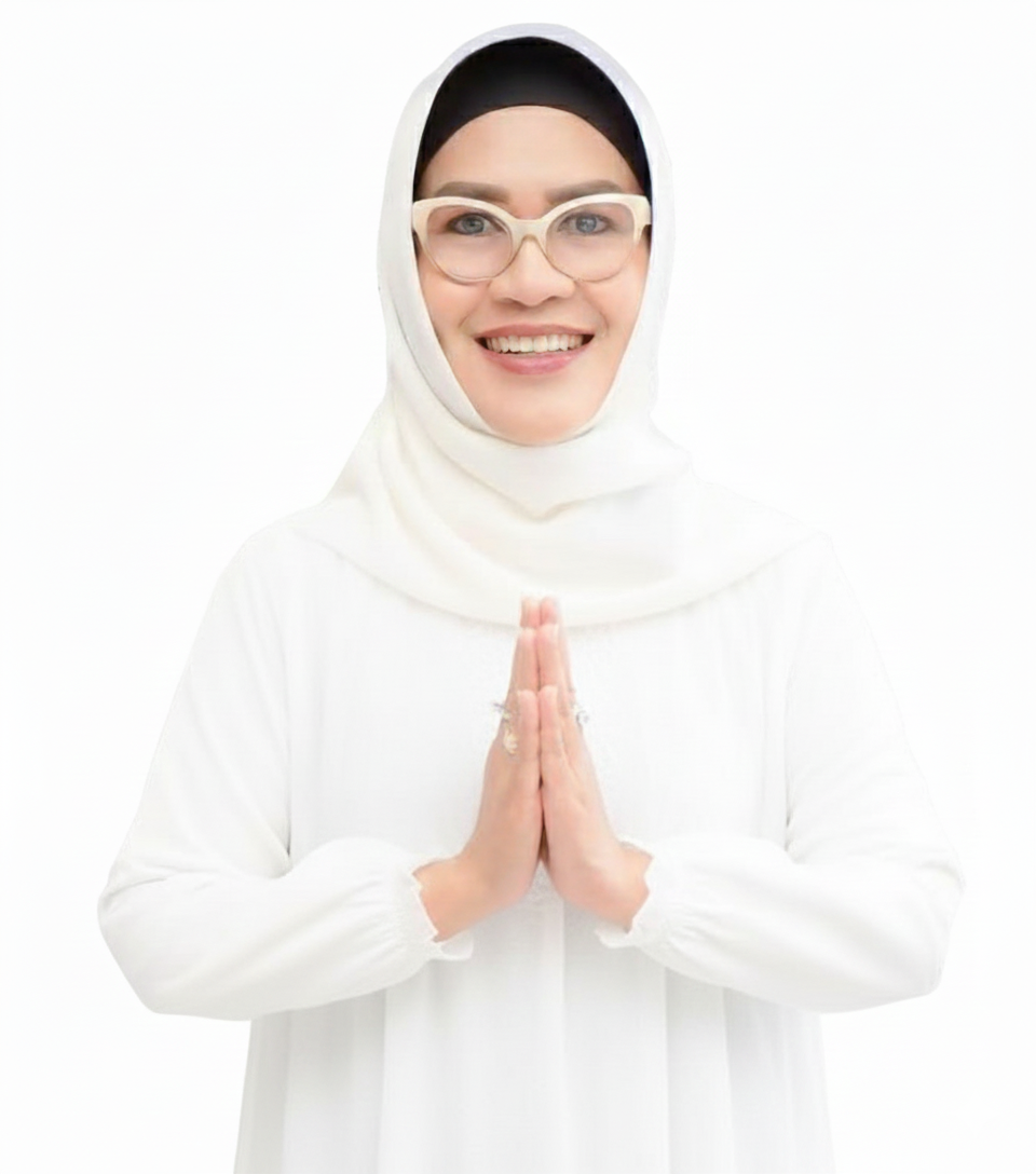 Dr. Hj. Nilam Sari Lawira